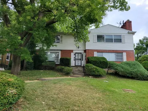4041 Ledgewood, Cincinnati, OH 45229 photo 2