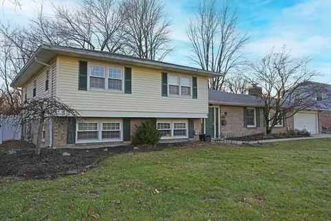1043 Waycross Rd, Forest Park, OH 45240 photo 2