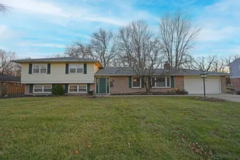 1043 Waycross Rd, Forest Park, OH 45240 photo 1