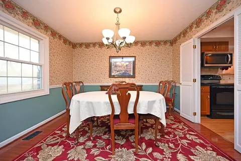1043 Waycross Rd, Forest Park, OH 45240 photo 9