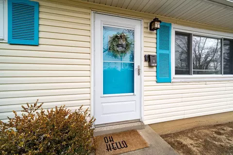 8780 Killarney Ct, Cincinnati, OH 45236 photo 4