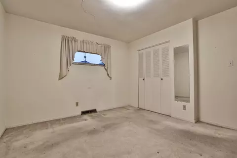 2833 Almester Dr, Cincinnati, OH 45211 photo 15