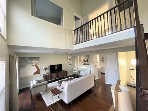 1010 John St, Cincinnati, OH 45203 photo 6