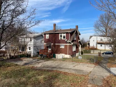 655 Probasco St, Cincinnati, OH 45220 photo 4