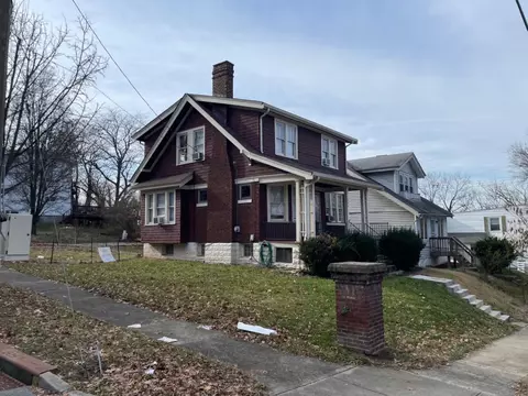 655 Probasco St, Cincinnati, OH 45220 photo 2