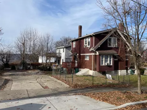 655 Probasco St, Cincinnati, OH 45220 photo 3