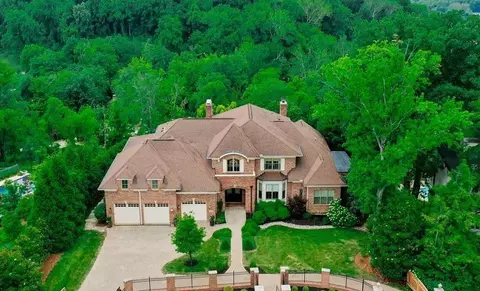 3747 Vineyard Pl, Cincinnati, OH 45226