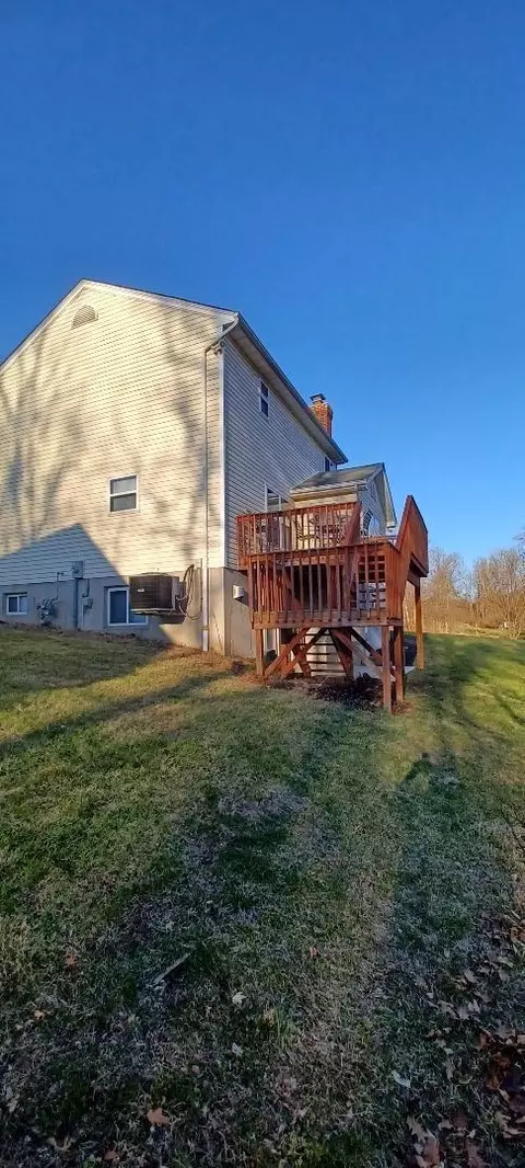 659 Mccormick Ln, Cincinnati, OH 45245 photo 6