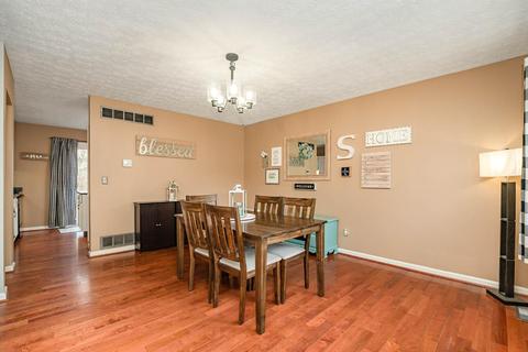 4815 Stoneybrook Rd, Cincinnati, OH 45244 photo 3