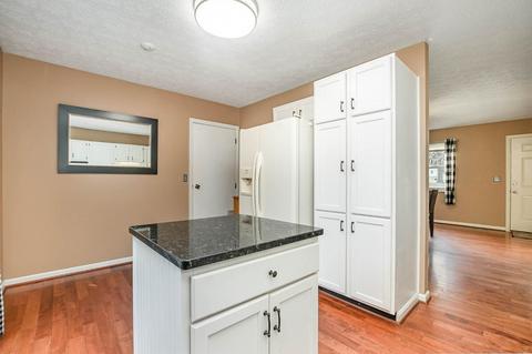 4815 Stoneybrook Rd, Cincinnati, OH 45244 photo 7