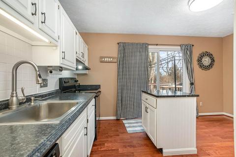 4815 Stoneybrook Rd, Cincinnati, OH 45244 photo 6