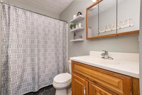 4815 Stoneybrook Rd, Cincinnati, OH 45244 photo 11