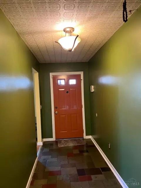 9071 Millcliff Dr, Cincinnati, OH 45231 photo 5