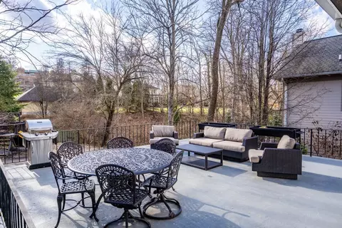 2345 Easthill Ave, Cincinnati, OH 45208 photo 31