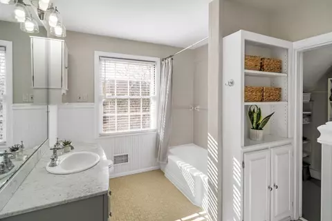 2345 Easthill Ave, Cincinnati, OH 45208 photo 18