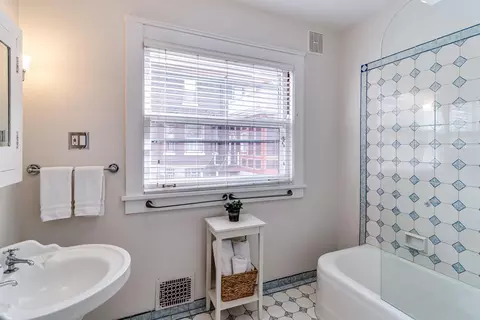 2345 Easthill Ave, Cincinnati, OH 45208 photo 23