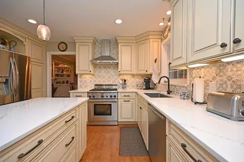 6545 Westover Cir, Cincinnati, OH 45236 photo 9