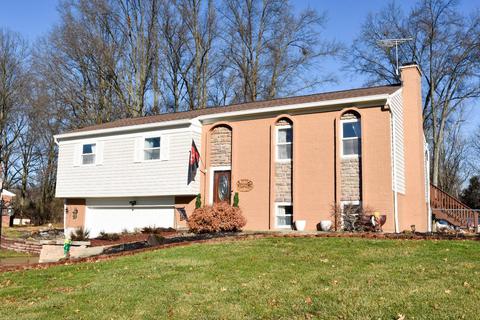 810 Picket Way, Cincinnati, OH 45245 photo 1