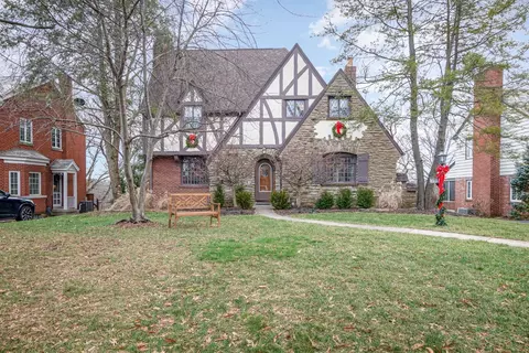 3015 Alpine Ter, Cincinnati, OH 45208 photo 1