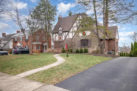3015 Alpine Ter, Cincinnati, OH 45208 photo 2