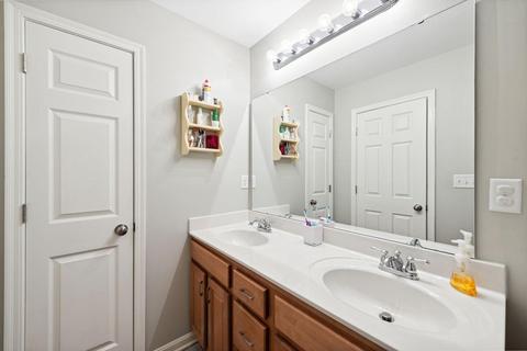 4296 August Pl, Cincinnati, OH 45238 photo 26