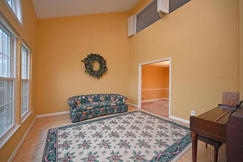 534 Forest Ridge Ct, Cincinnati, OH 45244 photo 4