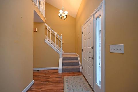 534 Forest Ridge Ct, Cincinnati, OH 45244 photo 3