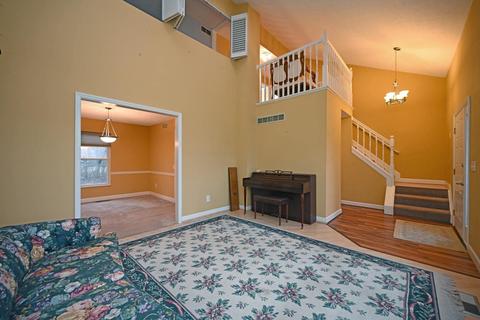 534 Forest Ridge Ct, Cincinnati, OH 45244 photo 5