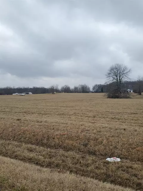 1525 Sitting Bull Dr, Jackson Twp, OH 45171