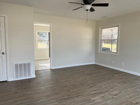 3957 Larchview Dr, Cincinnati, OH 45236 photo 3