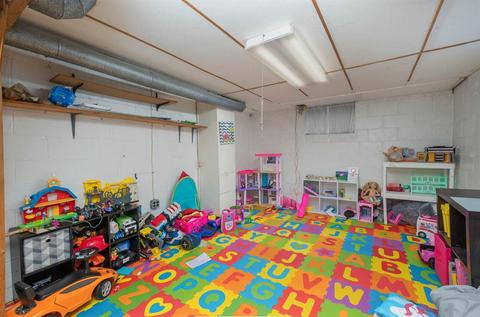 3943 Farrell Dr, Cincinnati, OH 45211 photo 20