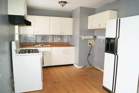 4627 Clayton Dr, Cincinnati, OH 45244 photo 3