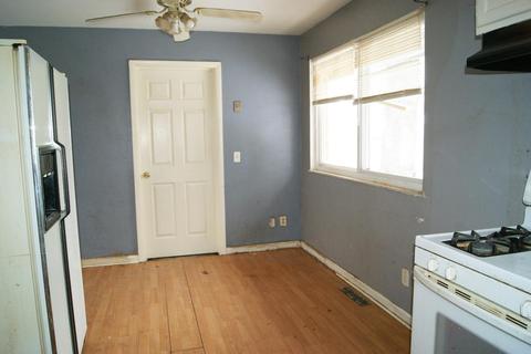 4627 Clayton Dr, Cincinnati, OH 45244 photo 4