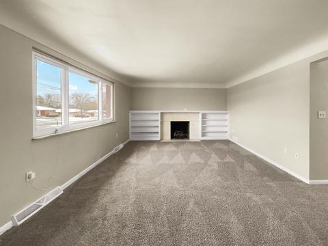 873 Locust Ln, Cincinnati, OH 45245 photo 3