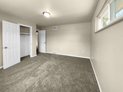 873 Locust Ln, Cincinnati, OH 45245 photo 13