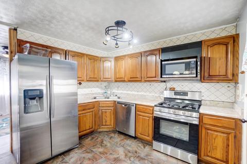 4666 Galaxy Ln, Cincinnati, OH 45244 photo 7