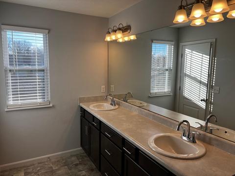 2182 Pine Valley Dr, Hamilton, OH 45013 photo 6