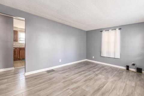 111 Riddle Rd, Woodlawn, OH 45215 photo 7