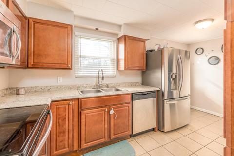 111 Riddle Rd, Woodlawn, OH 45215 photo 9