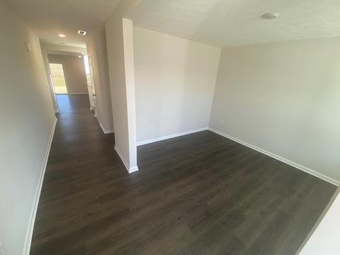 4996 Lakeview Dr, Morrow, OH 45152 photo 2