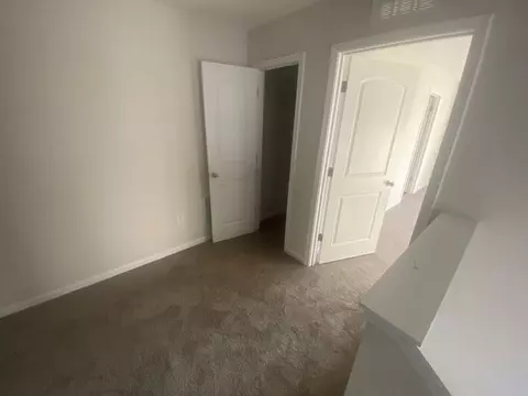 5017 Lakeview Dr, Morrow, OH 45152 photo 8