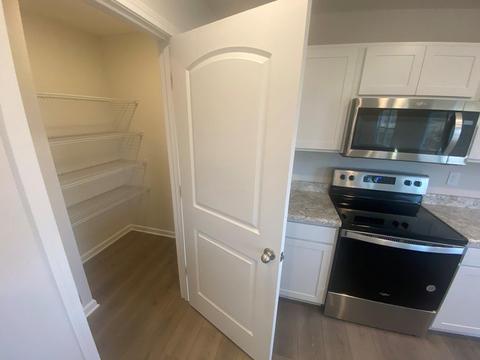 5032 Lakeview Dr, Morrow, OH 45152 photo 8