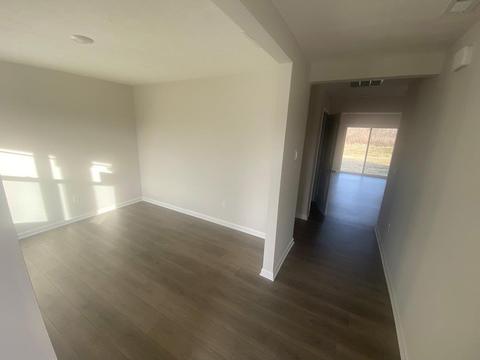5032 Lakeview Dr, Morrow, OH 45152 photo 3