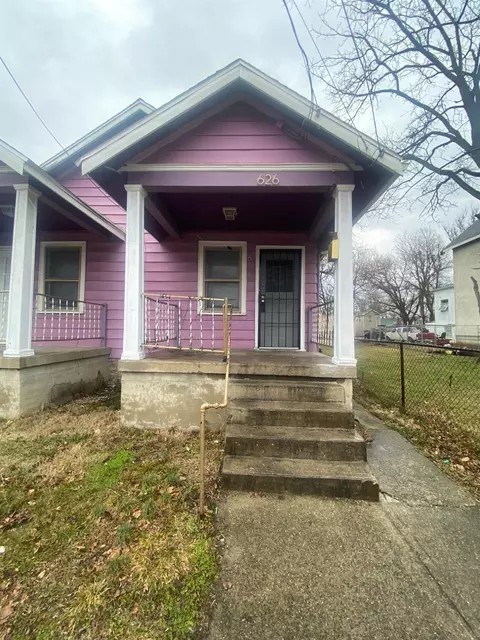 626 Maple St, Lockland, OH 45215 photo 2