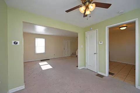 3328 Robinet Dr, Cincinnati, OH 45238 photo 9