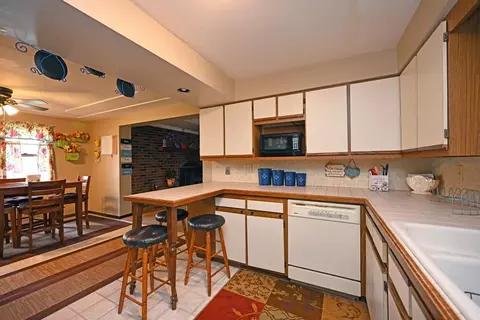 3942 Gardner Ln, Cincinnati, OH 45245 photo 7