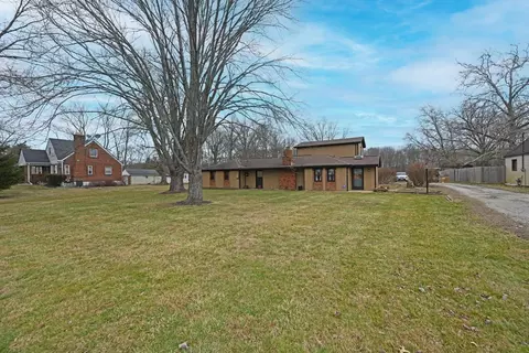 3942 Gardner Ln, Cincinnati, OH 45245 photo 3