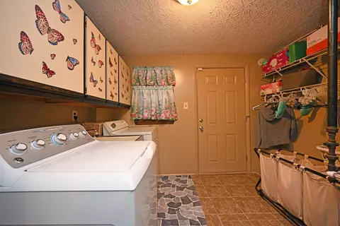 3942 Gardner Ln, Cincinnati, OH 45245 photo 26