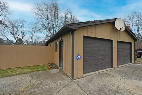 3942 Gardner Ln, Cincinnati, OH 45245 photo 30
