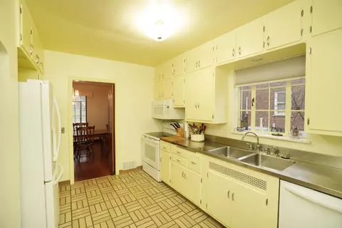 122 Forest Ave, Wyoming, OH 45215 photo 11